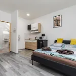 Venus - Mira Nest Budapest
