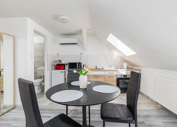 Affittacamere Mira Nest -