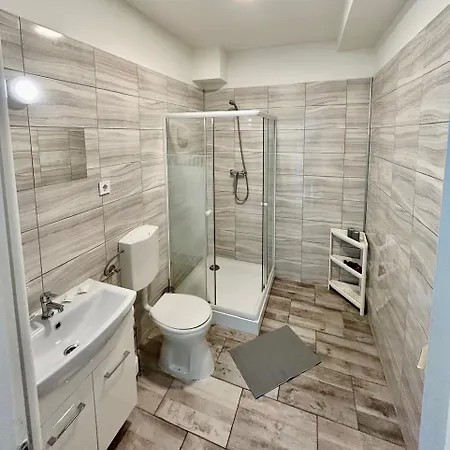 Mira Nest - Guest house