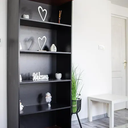Mira Nest - Guest house