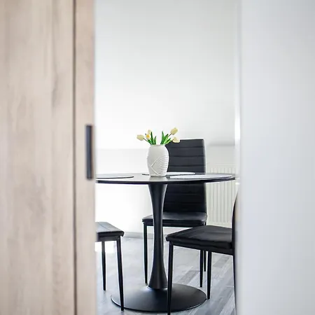 Mira Nest - Gæstehus 3*