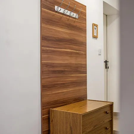 Mira Nest - * Budapest