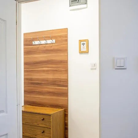 Mira Nest - Guest house *