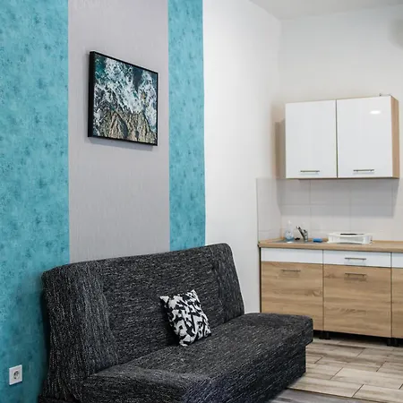 Mira Nest - *