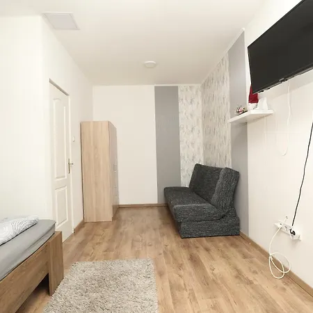Mira Nest - Guest house