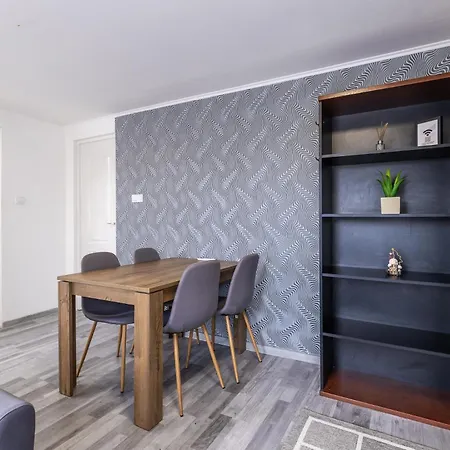 Mira Nest - Gæstehus