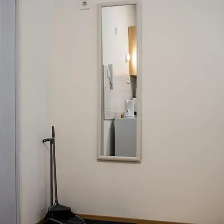 Mira Nest - 3* Budapest