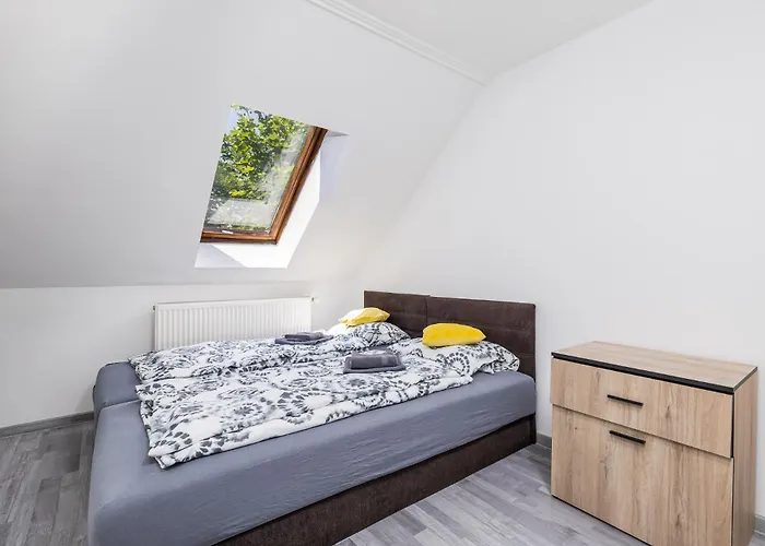 Mira Nest - Penzion Budapešť