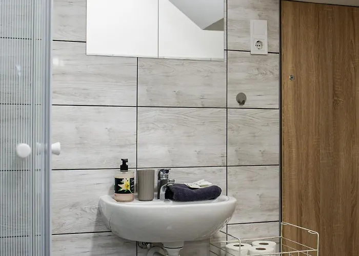 Mira Nest - Budapešť