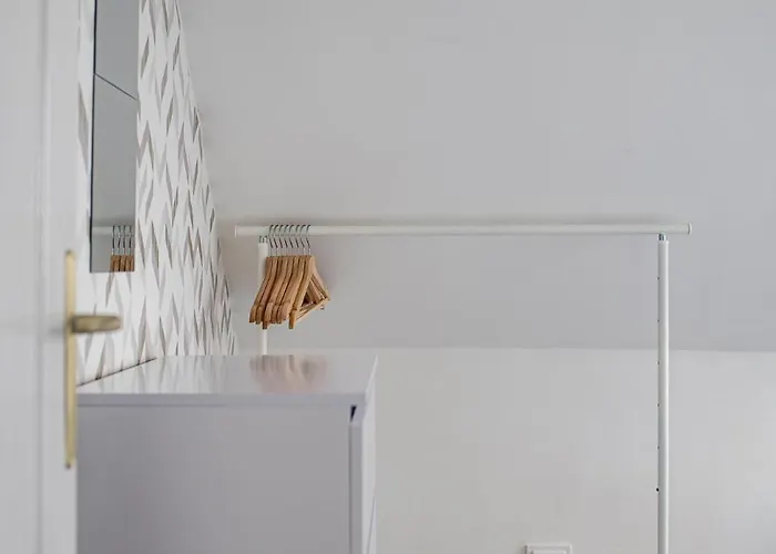 Venus Apartments - Mira Nest 3*