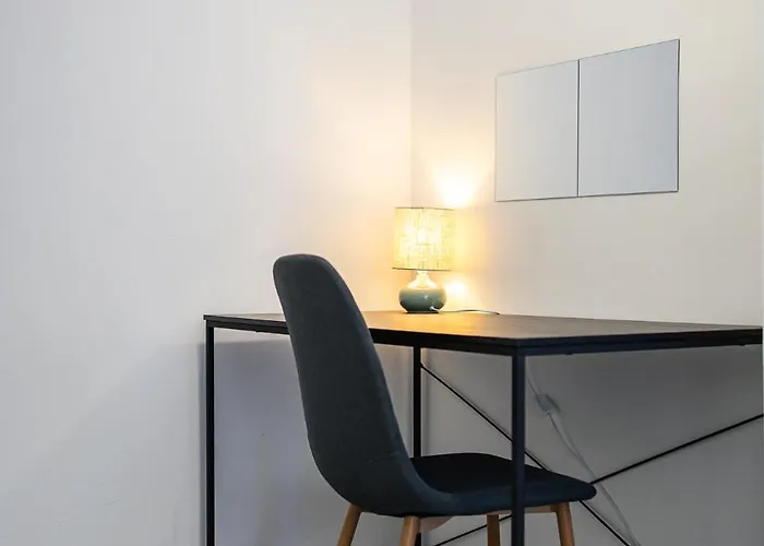 Venus Apartments - Mira Nest בית הארחה