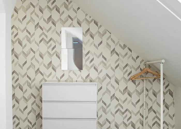 בית הארחה Venus Apartments - Mira Nest 3*