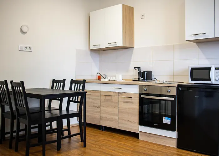 Venus Apartments - Mira Nest 3*
