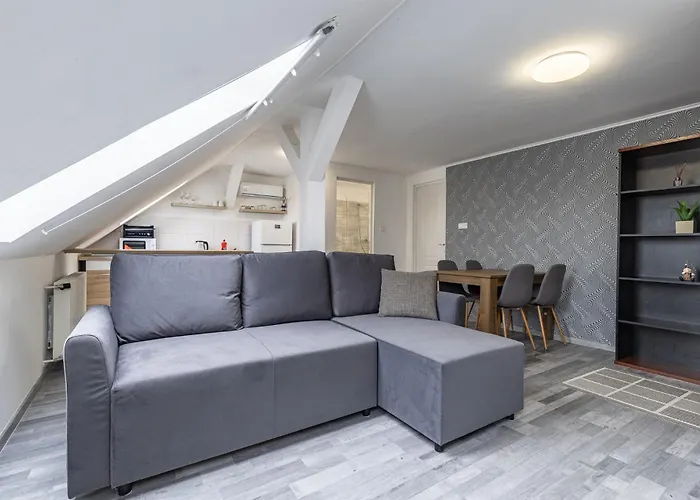 בית הארחה Venus Apartments - Mira Nest