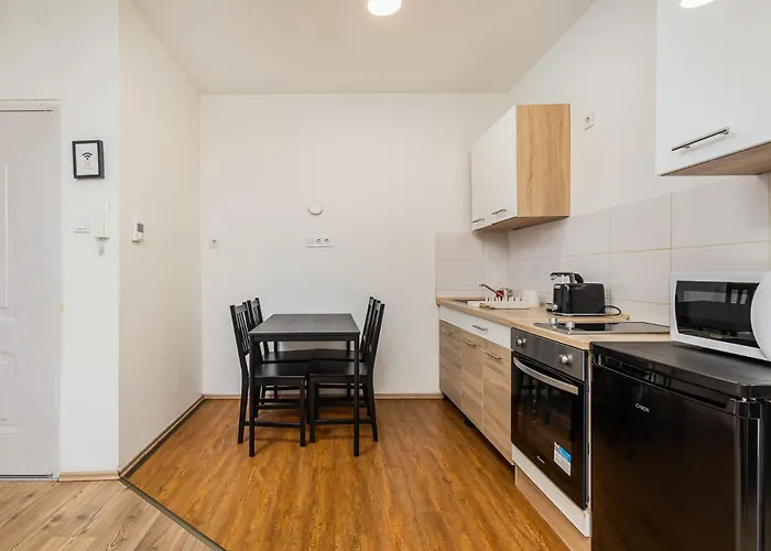 Venus Apartments - Mira Nest