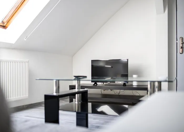 Venus Apartments - Mira Nest